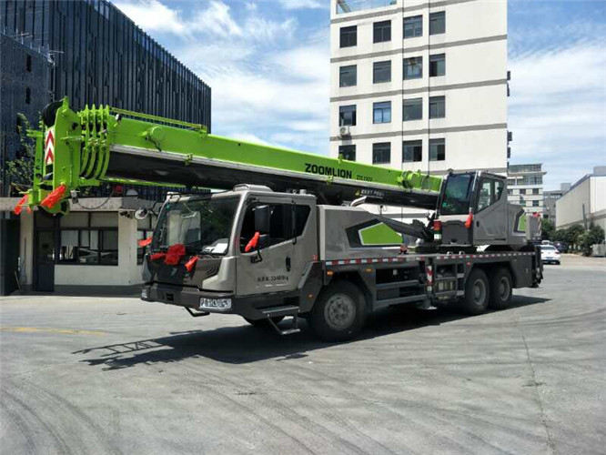文峰区跨街广告牌的高空安装注意事项