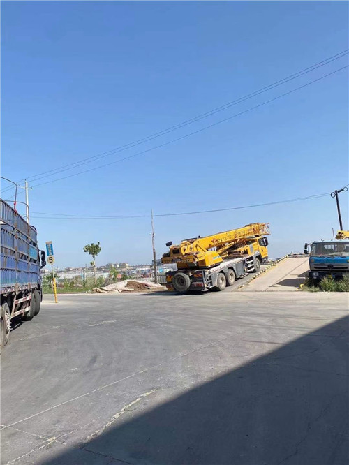 文峰区25吨吊车的租赁价格大概是多少？